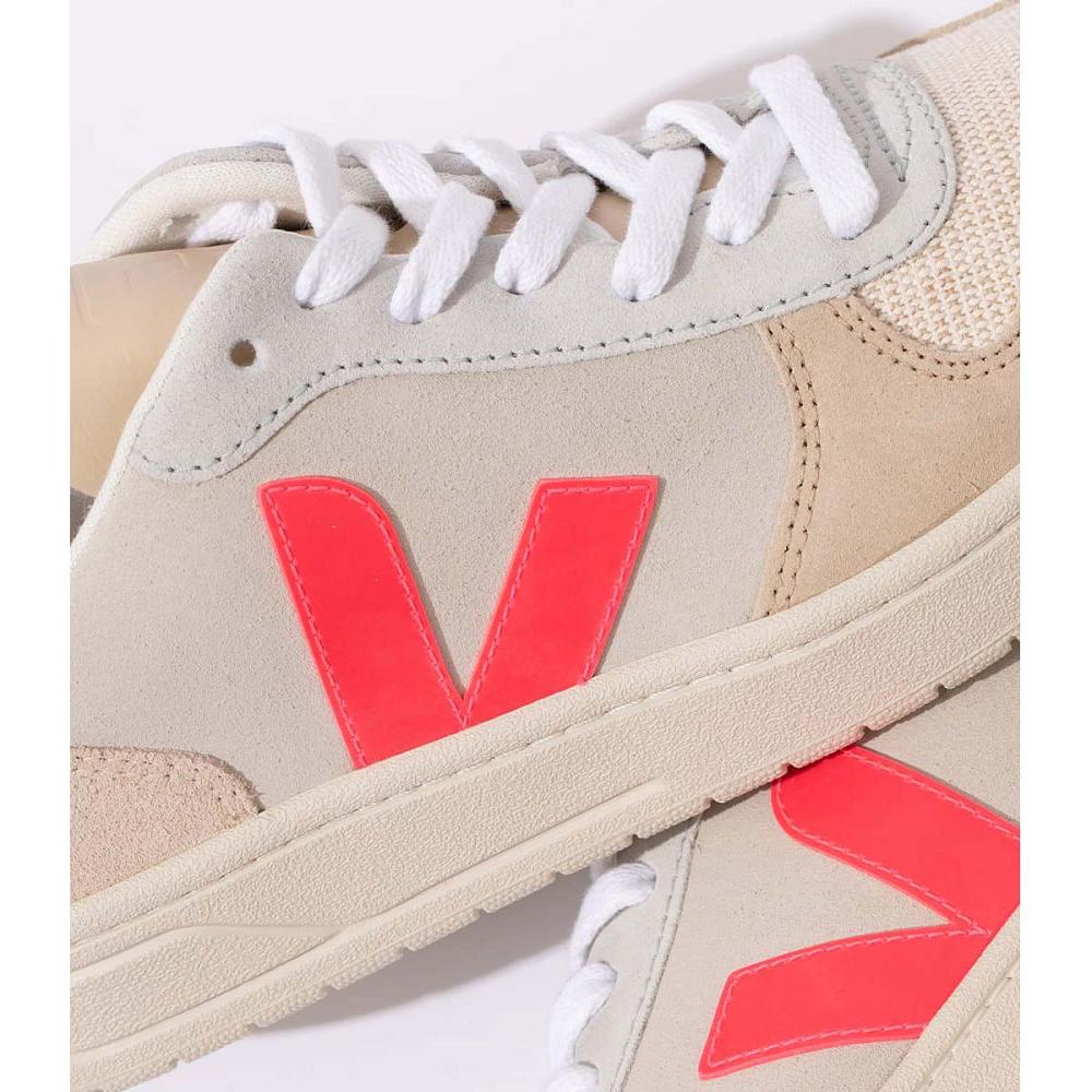 Veja V-10 SUEDE Women's Sneakers Beige | NZ 642XYU